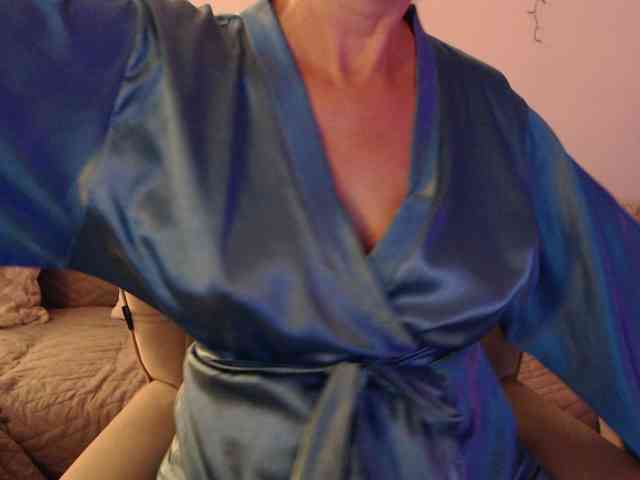 goodSnowQueen webcam