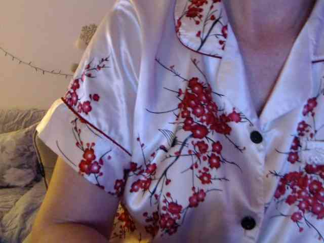 goodSnowQueen webcam