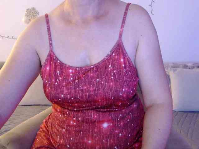 goodSnowQueen webcam