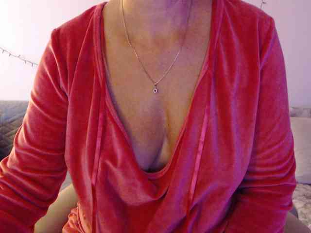 goodSnowQueen webcam