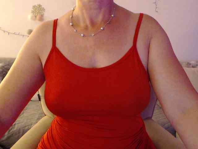 goodSnowQueen webcam