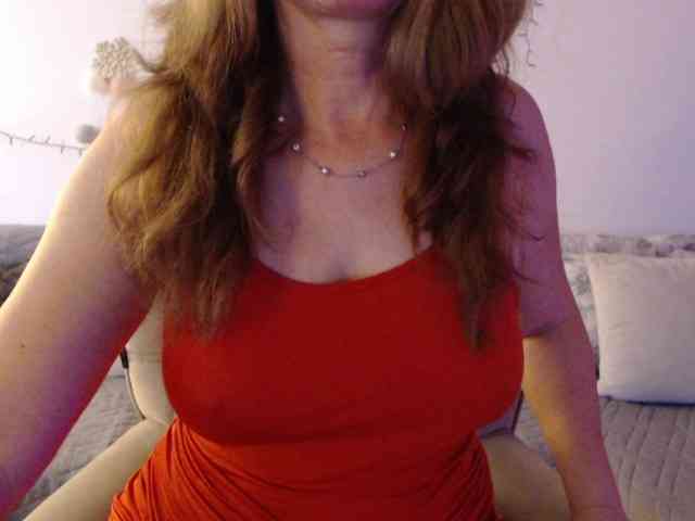 goodSnowQueen webcam