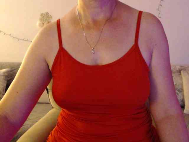goodSnowQueen webcam