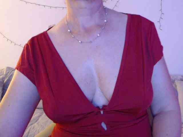 goodSnowQueen webcam