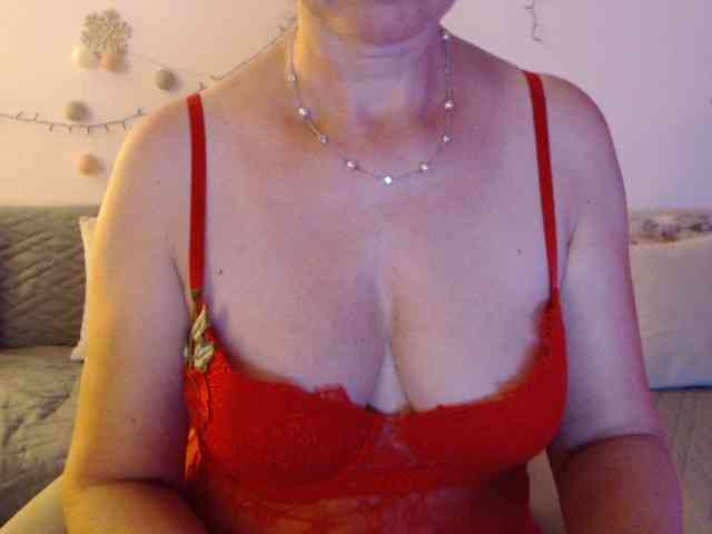 goodSnowQueen webcam