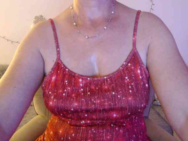 goodSnowQueen webcam