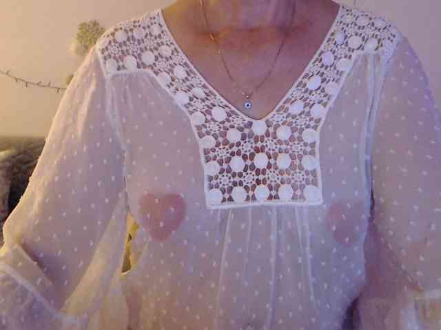 goodSnowQueen webcam