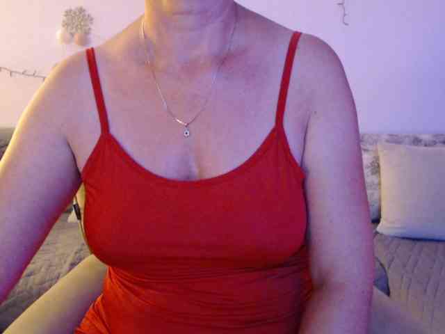 goodSnowQueen webcam