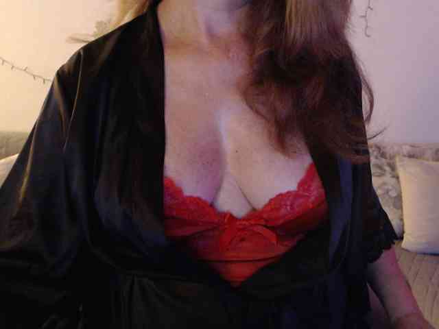 goodSnowQueen webcam