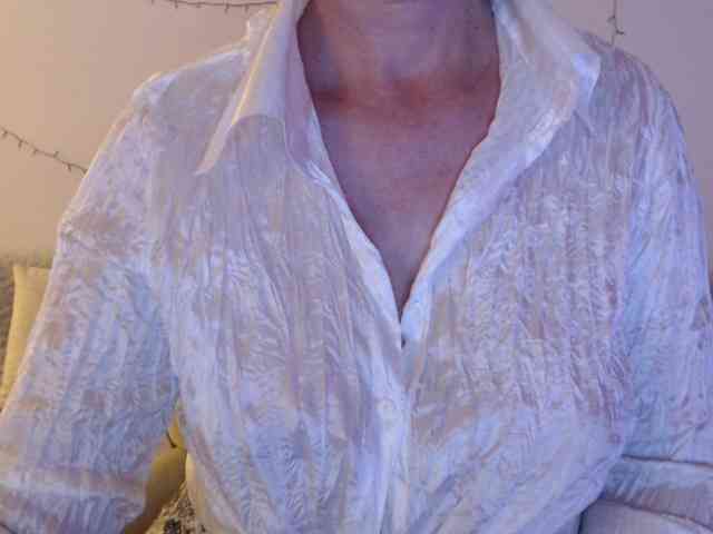 goodSnowQueen goodSnowQueen