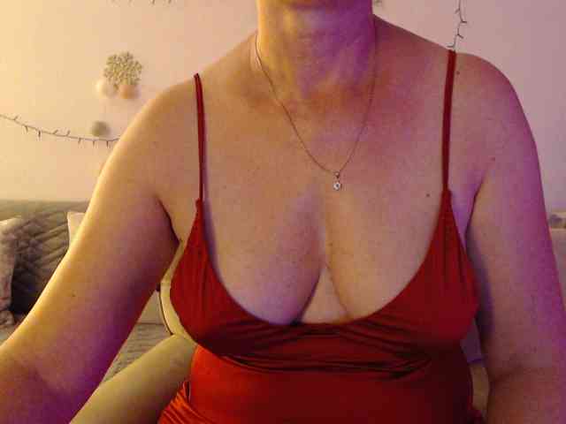 goodSnowQueen webcam