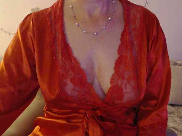 goodSnowQueen webcam