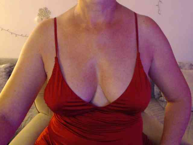 goodSnowQueen webcam