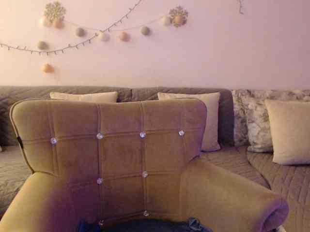 goodsnowqueen's live room