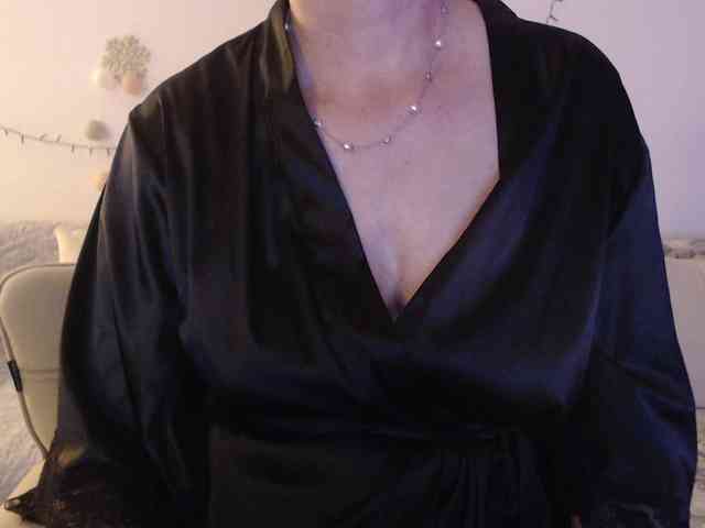 goodSnowQueen webcam