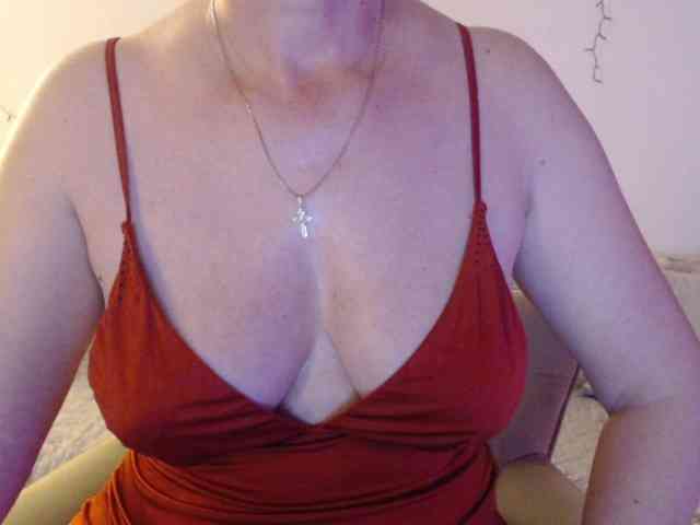 goodSnowQueen webcam