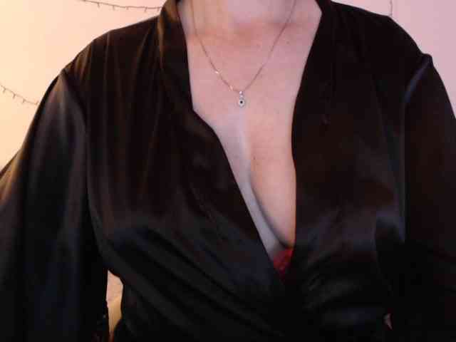 goodSnowQueen webcam