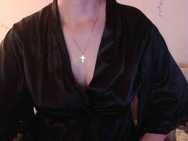 goodSnowQueen webcam