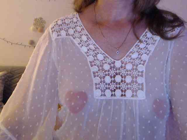 goodSnowQueen webcam