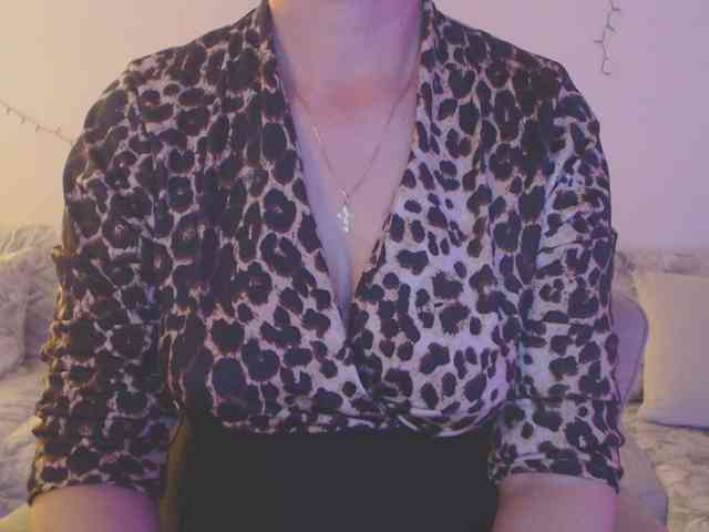 goodSnowQueen webcam