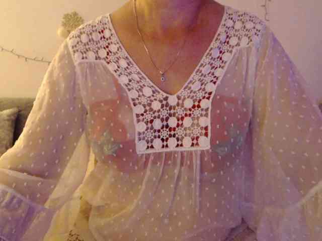 goodSnowQueen webcam