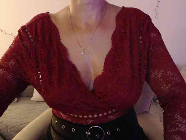 goodSnowQueen webcam
