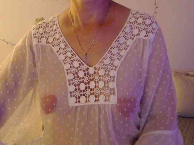 goodSnowQueen webcam
