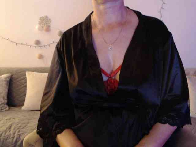 goodSnowQueen webcam