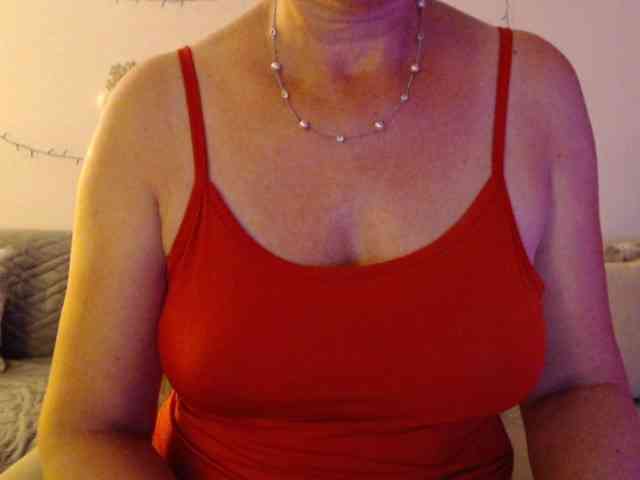 goodSnowQueen webcam