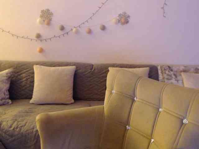 goodSnowQueen webcam