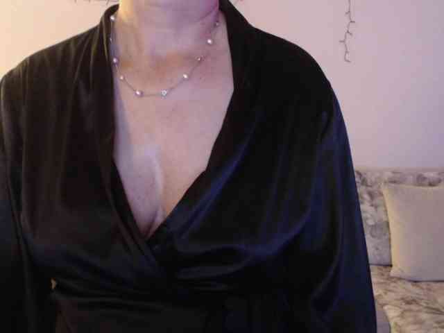 goodSnowQueen webcam