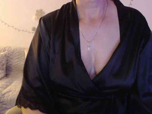 goodSnowQueen webcam