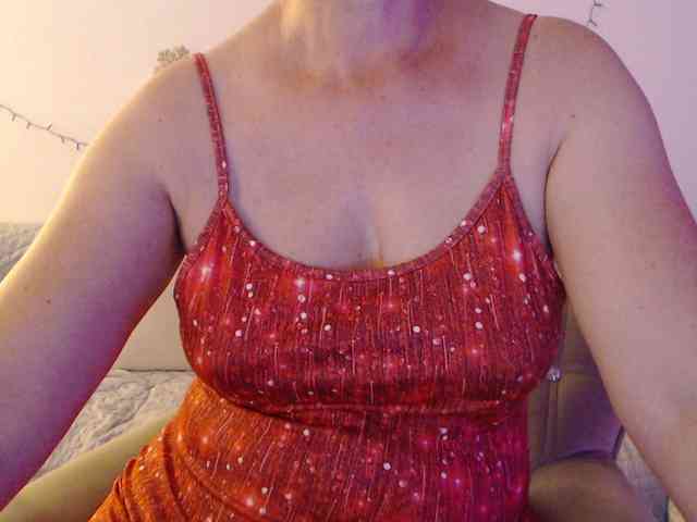 goodSnowQueen webcam