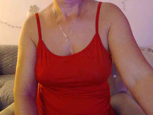 goodSnowQueen webcam