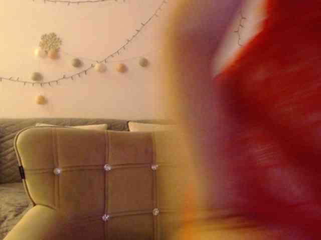 goodSnowQueen webcam