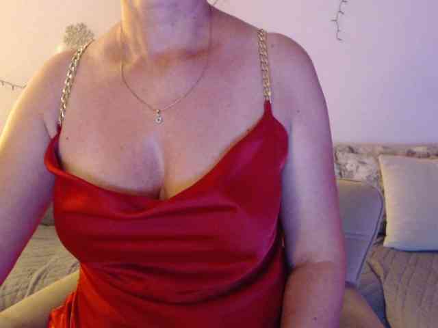 goodSnowQueen webcam
