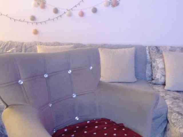 goodSnowQueen webcam
