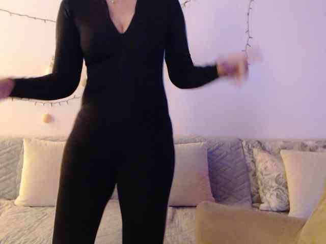 goodSnowQueen webcam