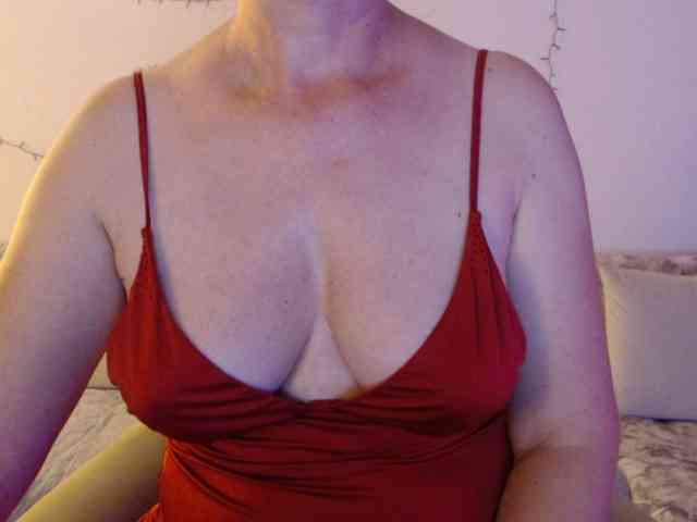 goodSnowQueen webcam