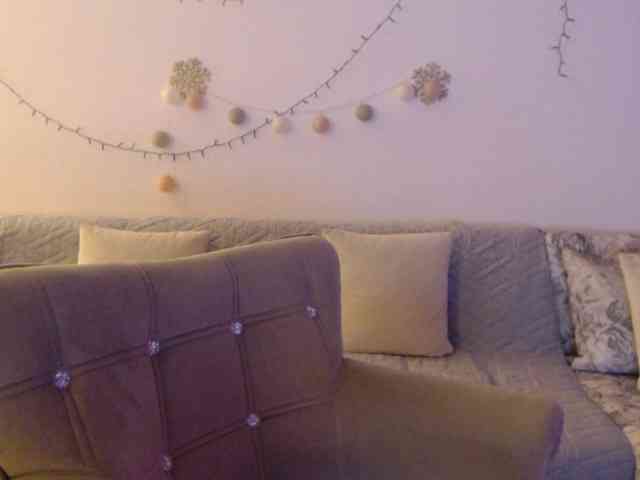goodSnowQueen webcam