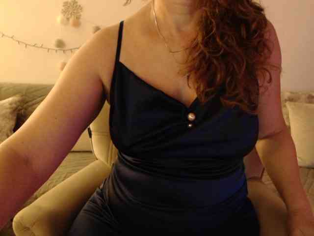 goodSnowQueen webcam