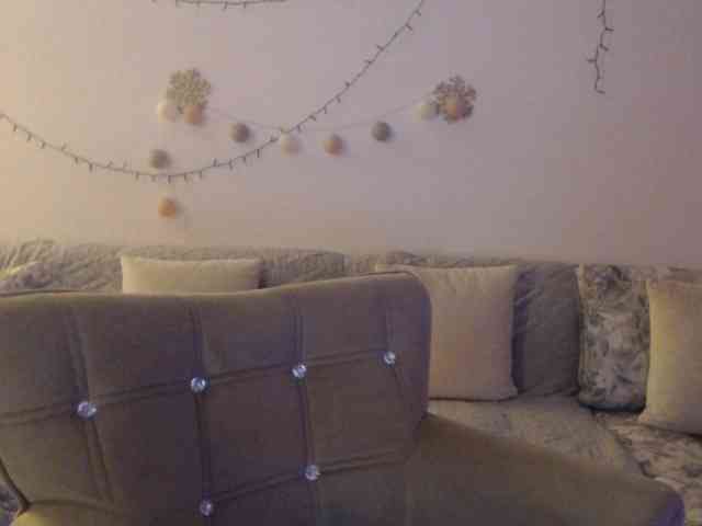 goodSnowQueen webcam