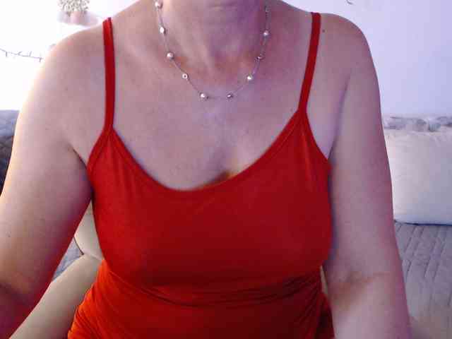 goodSnowQueen webcam