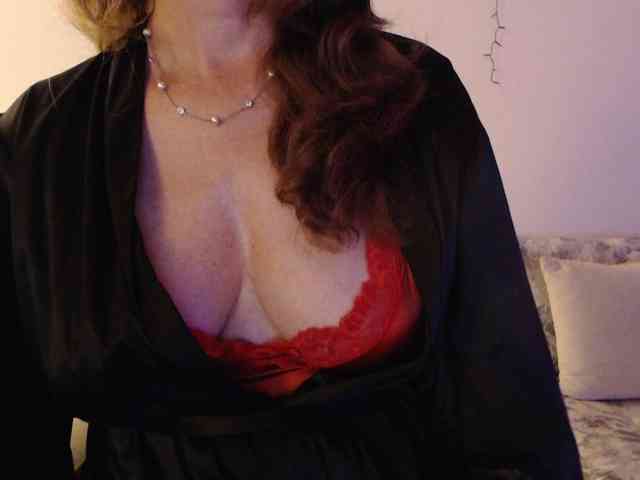 goodSnowQueen webcam