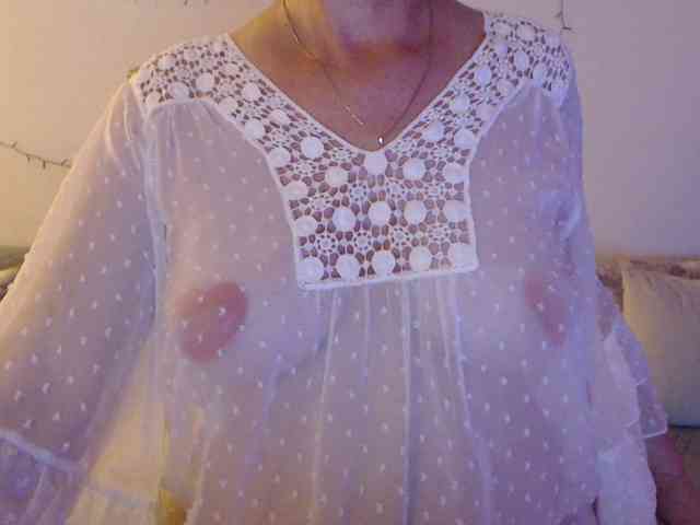 goodSnowQueen webcam
