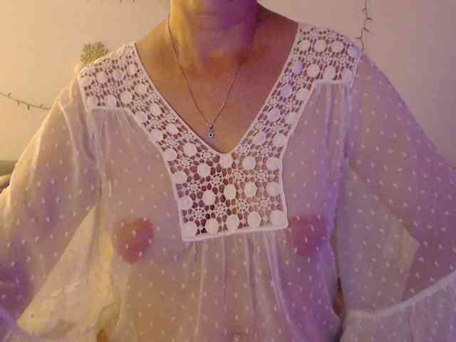 goodSnowQueen webcam