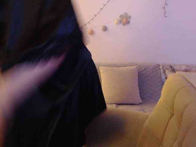 goodSnowQueen webcam
