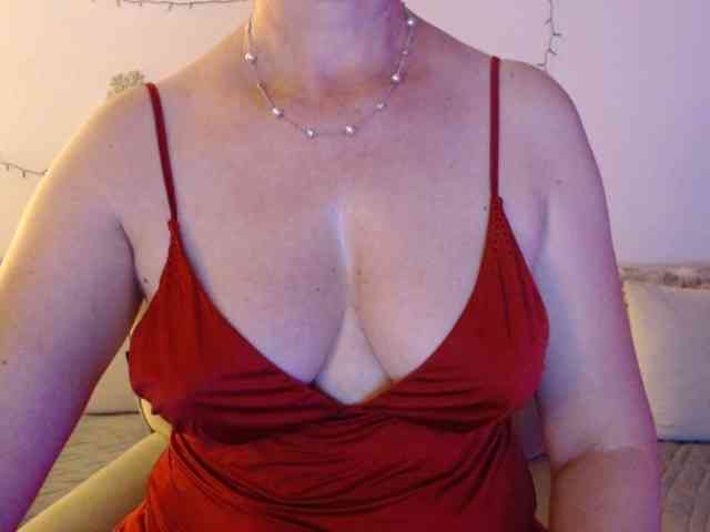 goodSnowQueen webcam