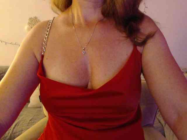 goodSnowQueen webcam