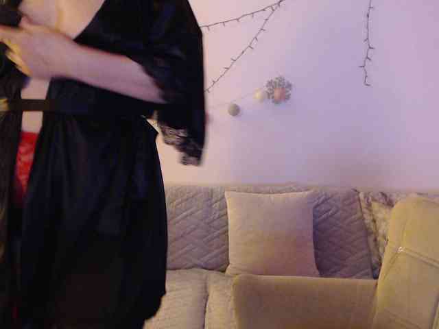 goodSnowQueen webcam